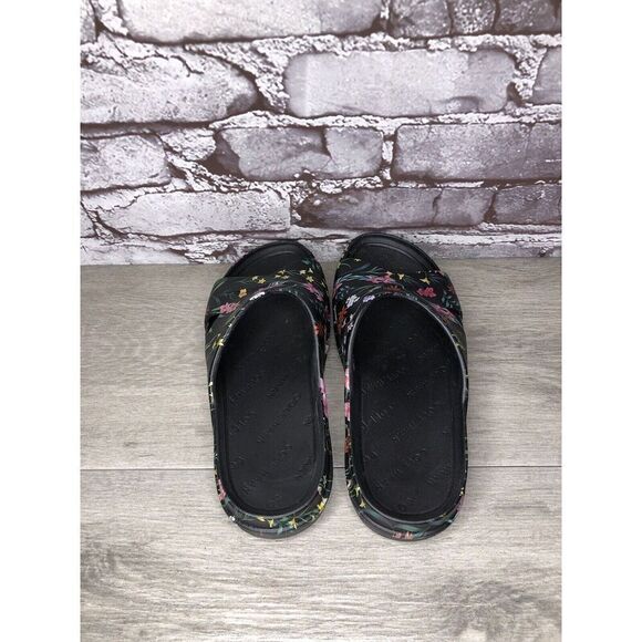 Cole Haan Grand Os. 25390 Black Rubber Floral Print Sandals Women Sz 7B US/38EU - Picture 5 of 16